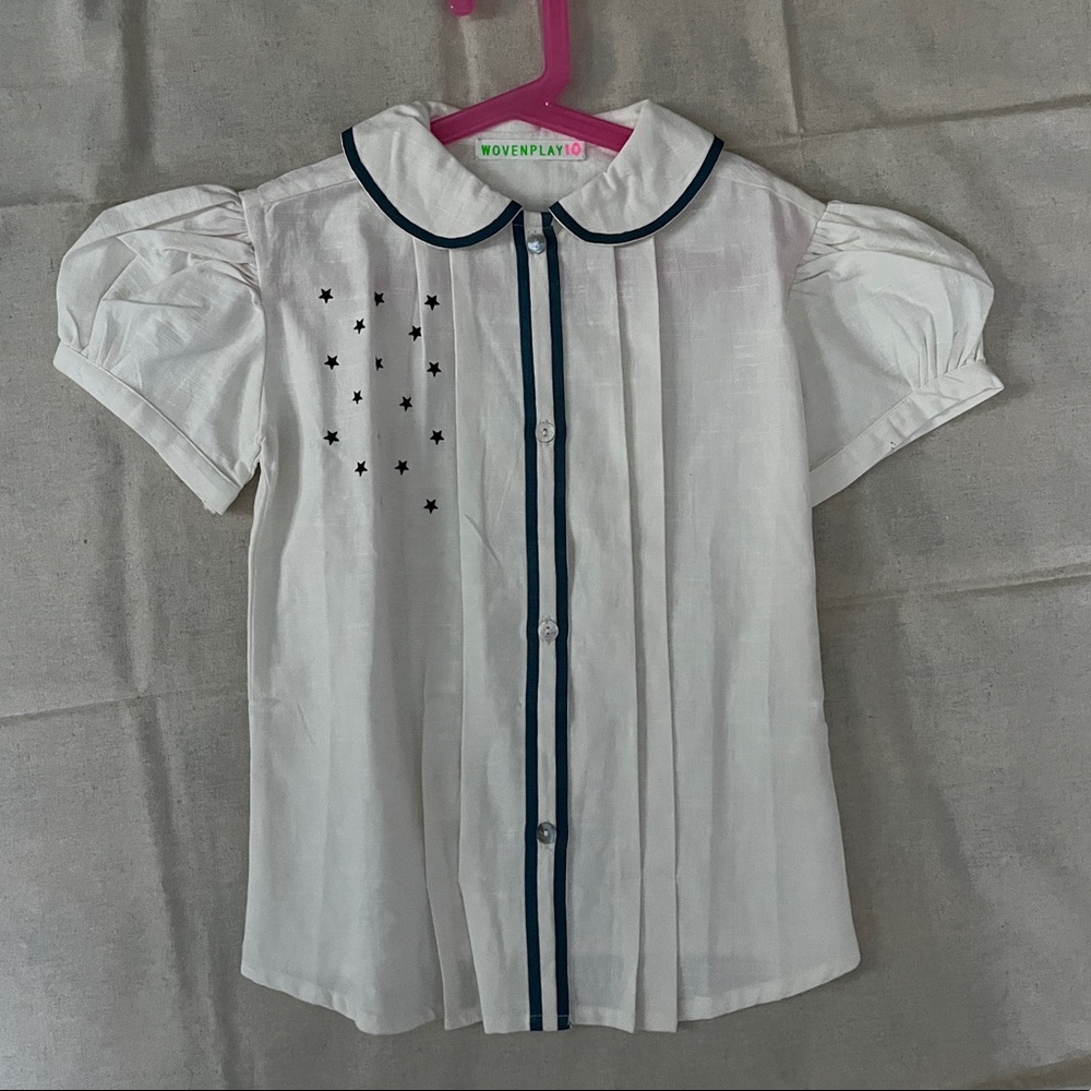 NWOT Gorgeous Wovenplay peterpan collar blouse with stars. Size 10